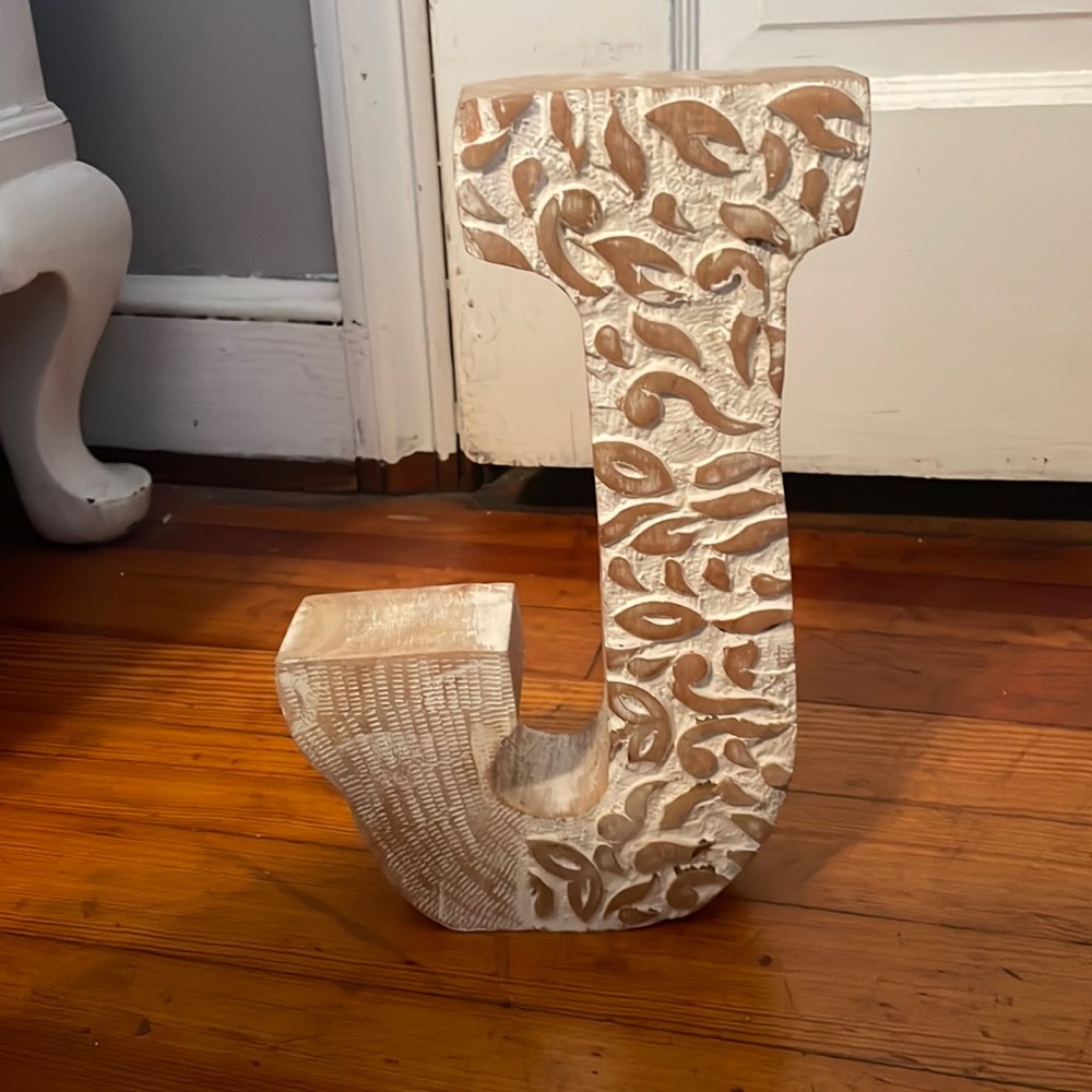 Decorative letter J